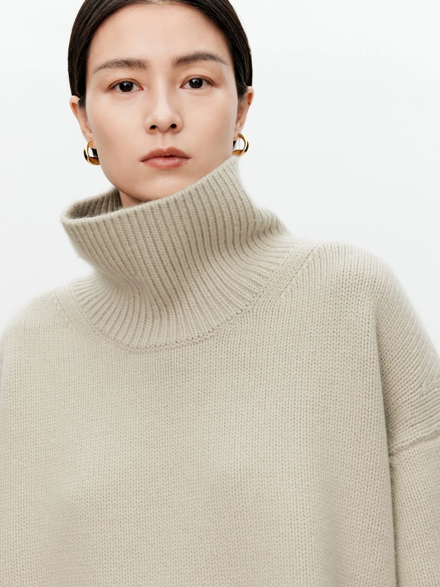 Pure Cashmere Turtleneck for Effortless Winter Style